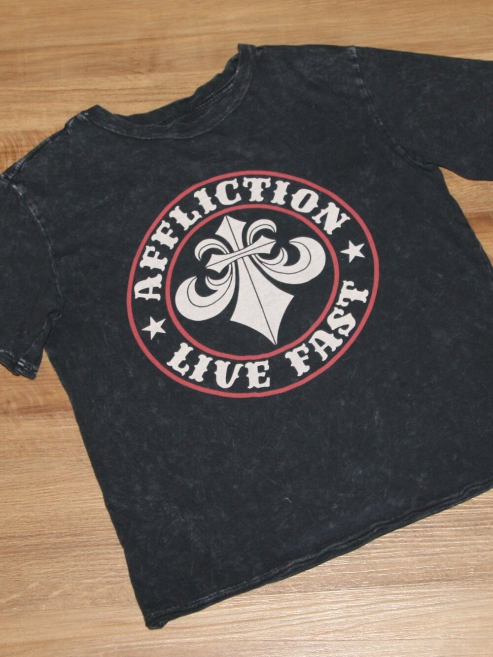 LIKE NEW! Boy's AFFLICTION Size SMALL Black Lava Wash Graphic Print Tee T-Shirt